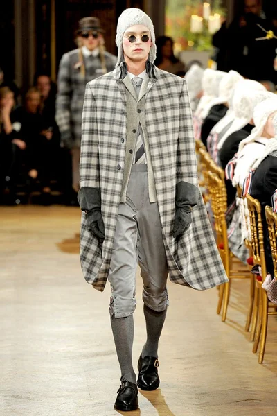 Look 43
